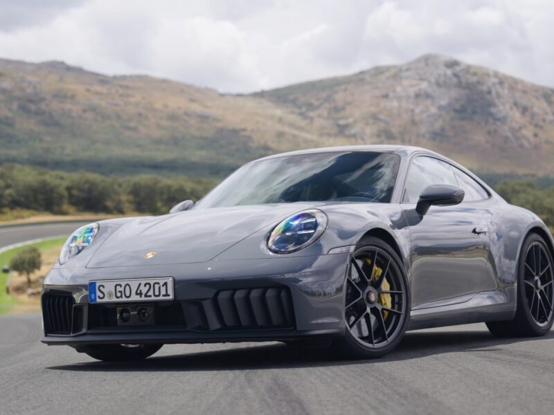 2025-Porsche-911-Carrera-GTS-T-Hybrid Auto Vault's Analysis